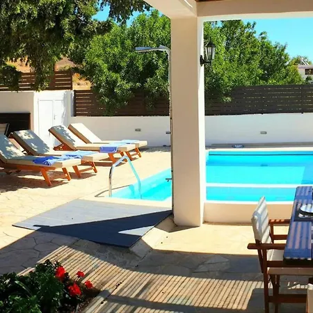 Hara House In Rhodes